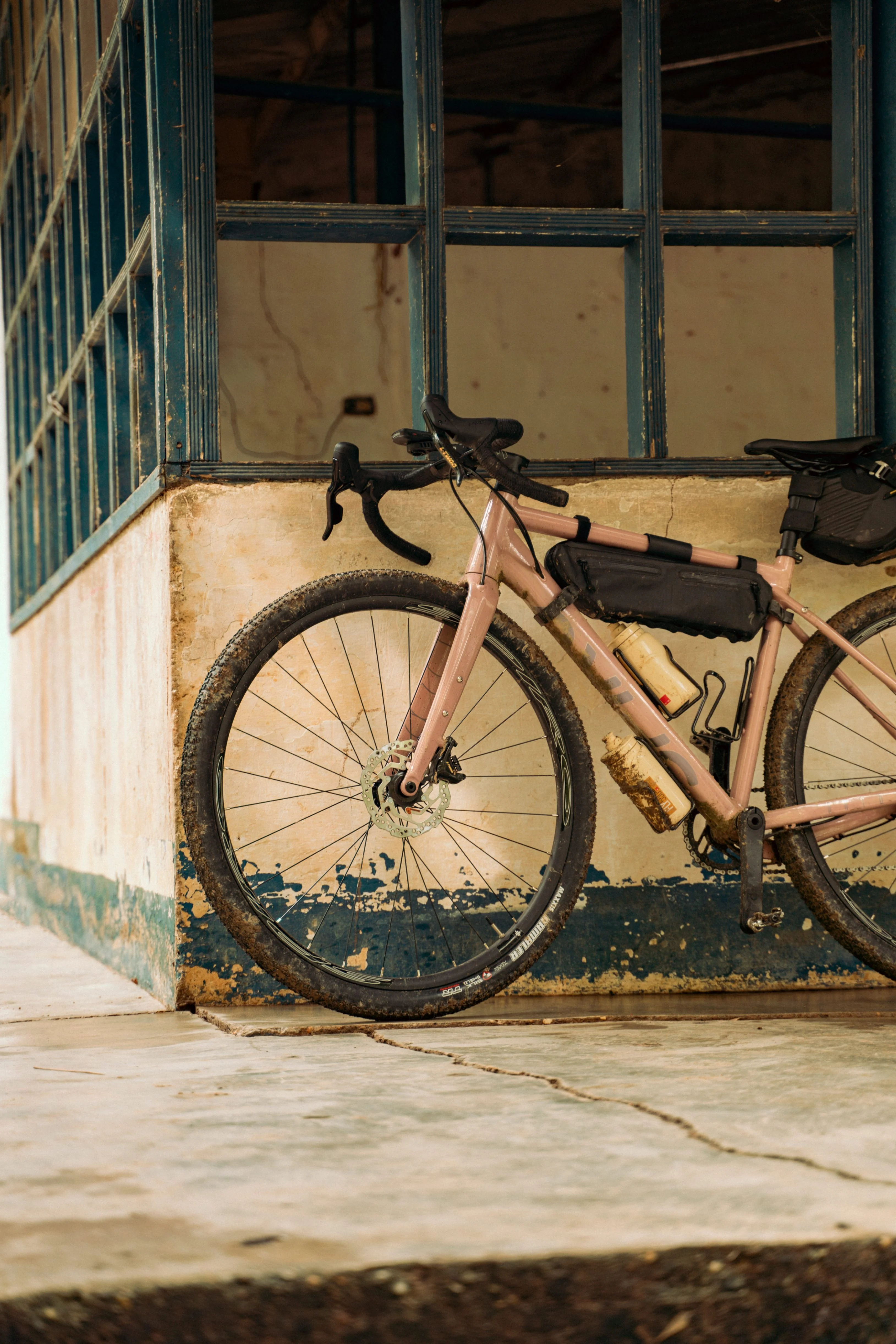 Bicicleta de gravel ORIGEN AL en aluminio con tenedor en carbono y grupo LTWOO GRT de 1x12 velocidades - Image 12