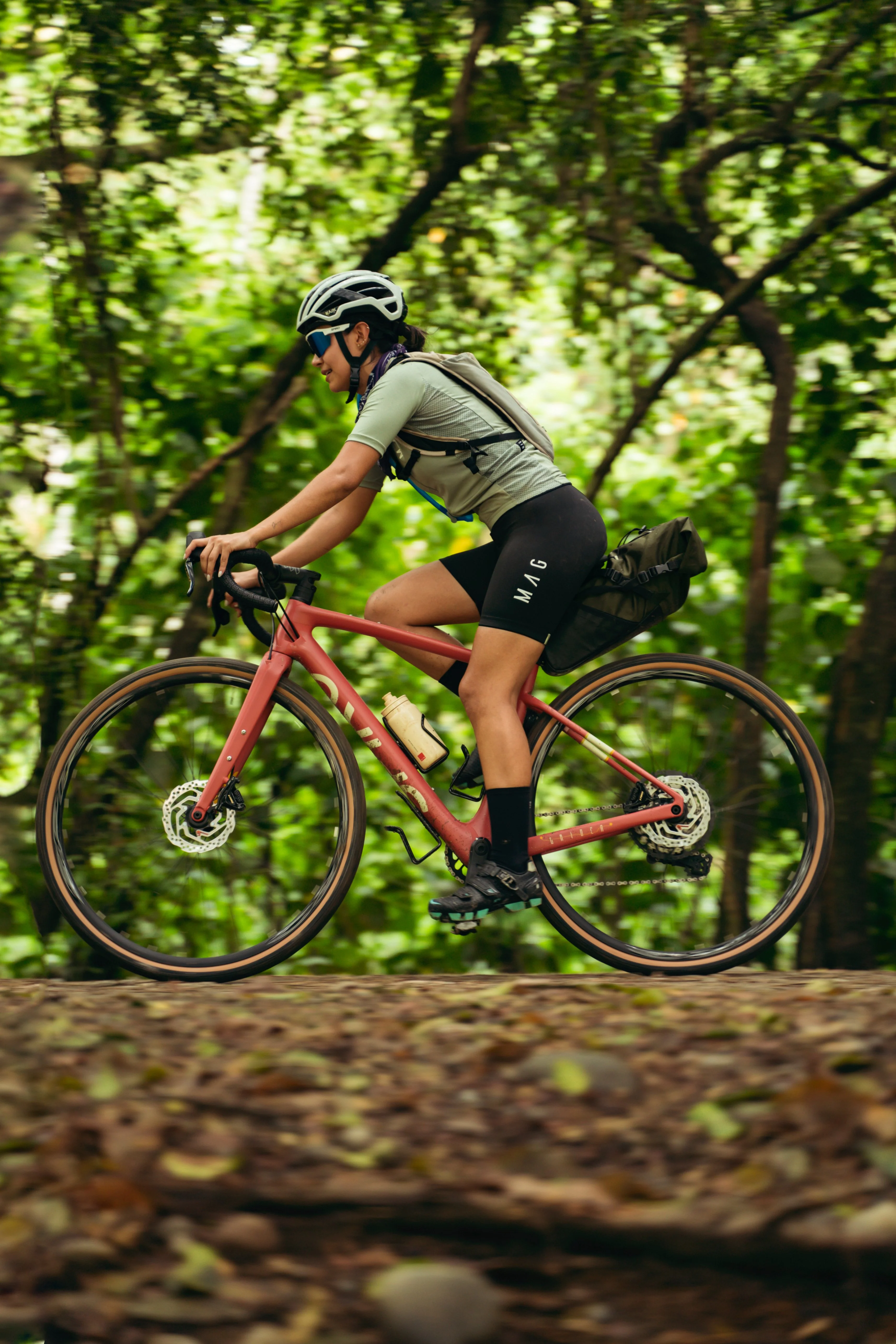 Bicicleta de gravel ORIGEN en carbono con grupo LTWOO GRT de 1x12 velocidades - Image 2