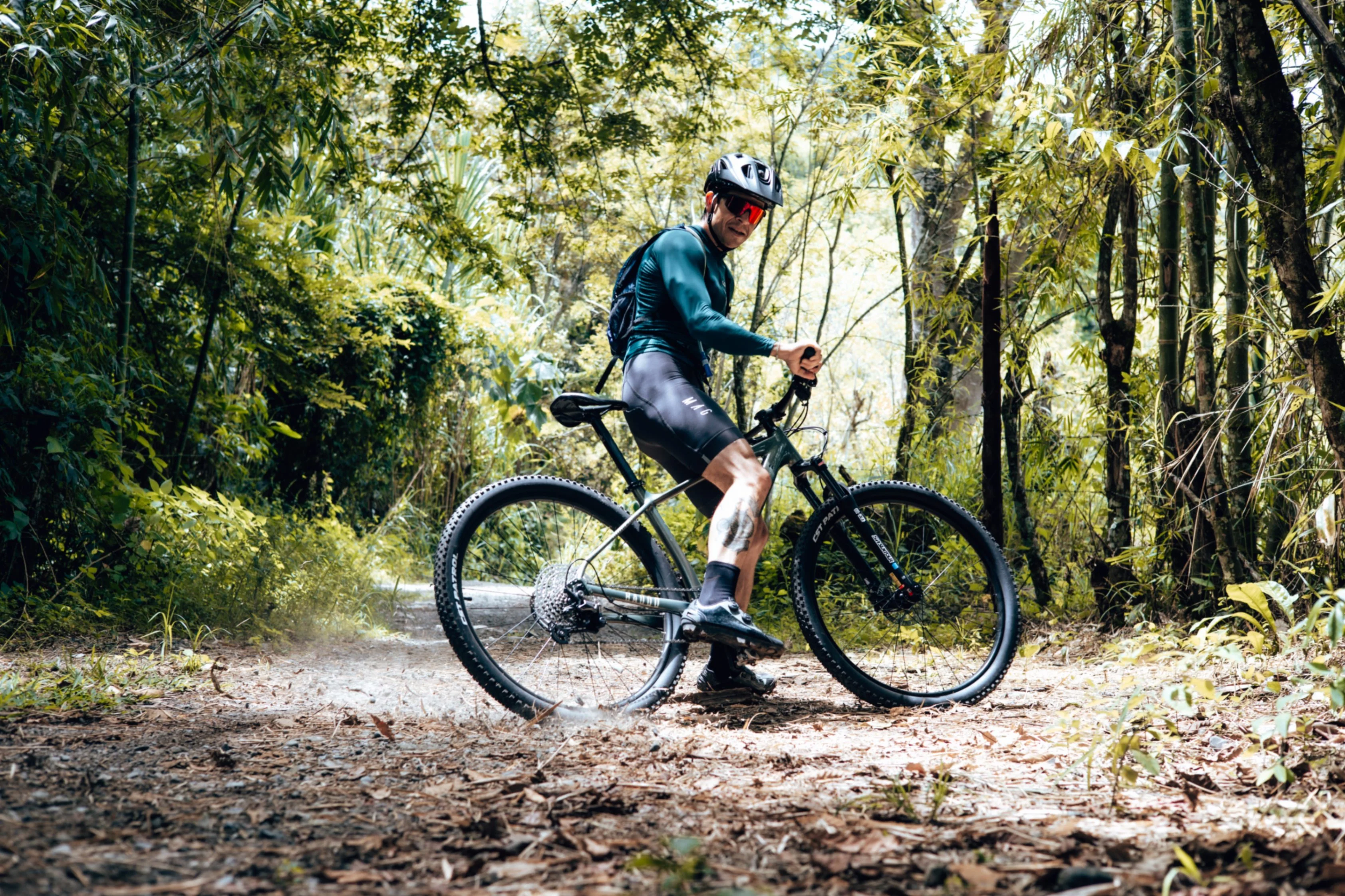 Bicicleta de montaña todo terreno GAIA en aluminio con grupo Shimano Deore NS - Image 10