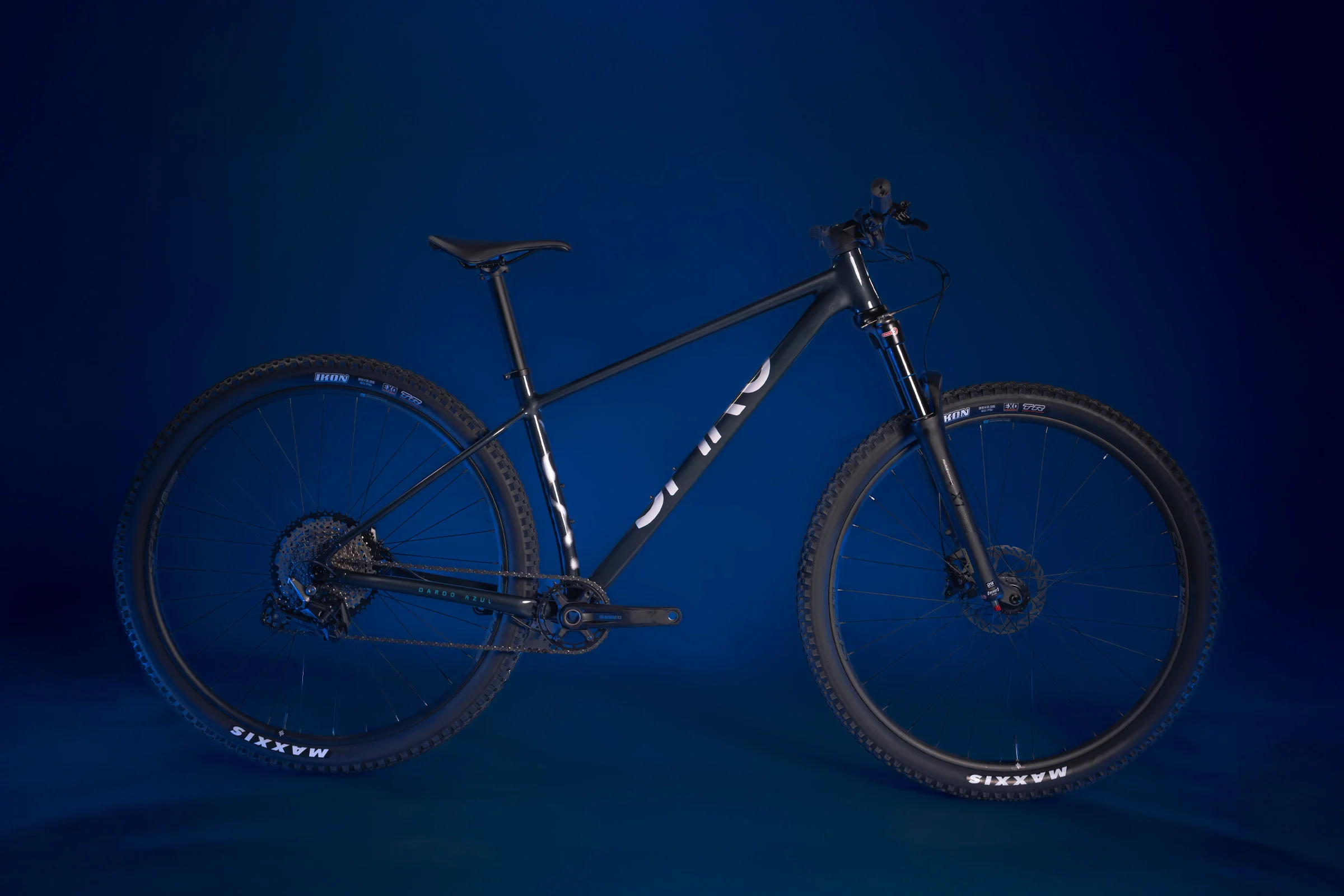 Bicicleta de montaña todo terreno OCULTA en aluminio Deore NS