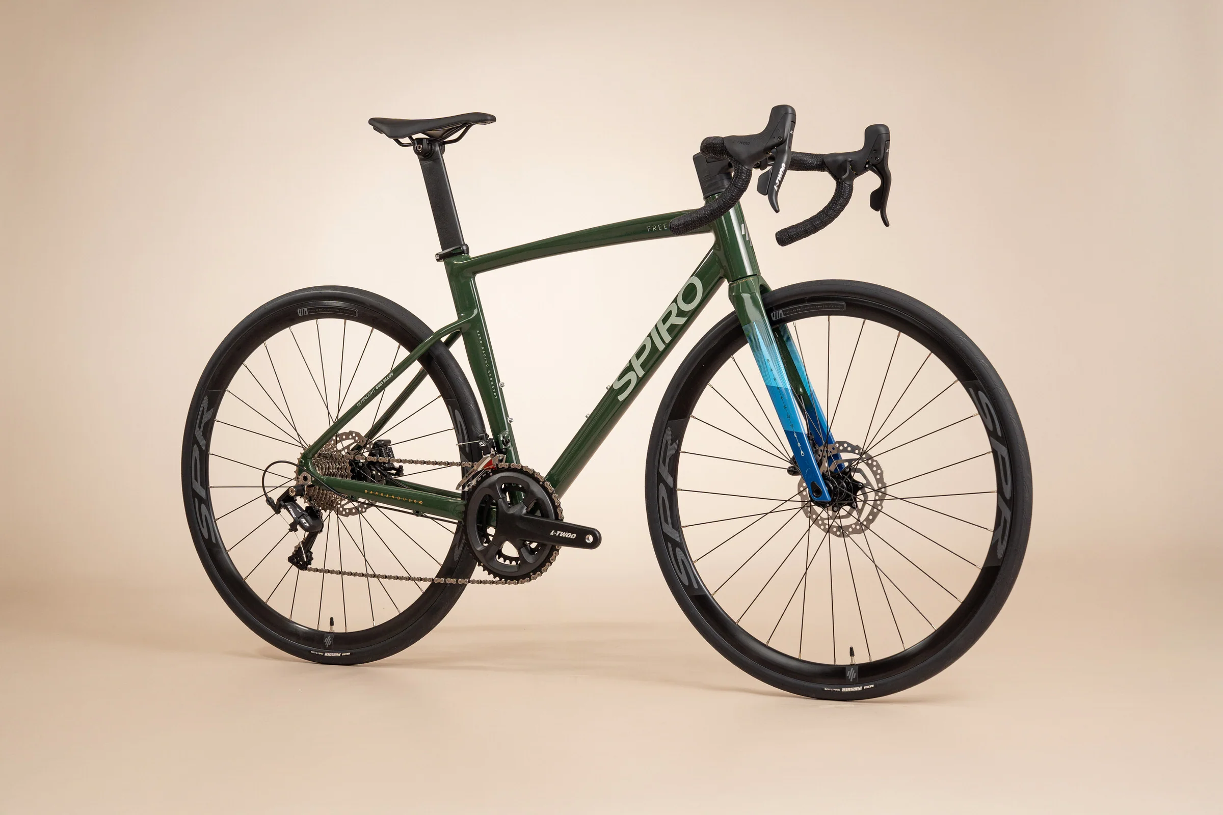 Bicicleta de ruta FREEDOM en aluminio con tenedor en carbono de 2x10 vel. - Image 3